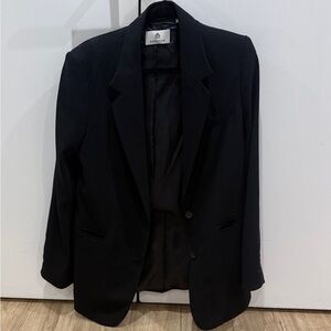 Babaton Classic Black Blazer